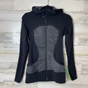 Lululemon Women’s Pure Balance Black and Gray Full Zip Hooded Jacket Size 4 New
